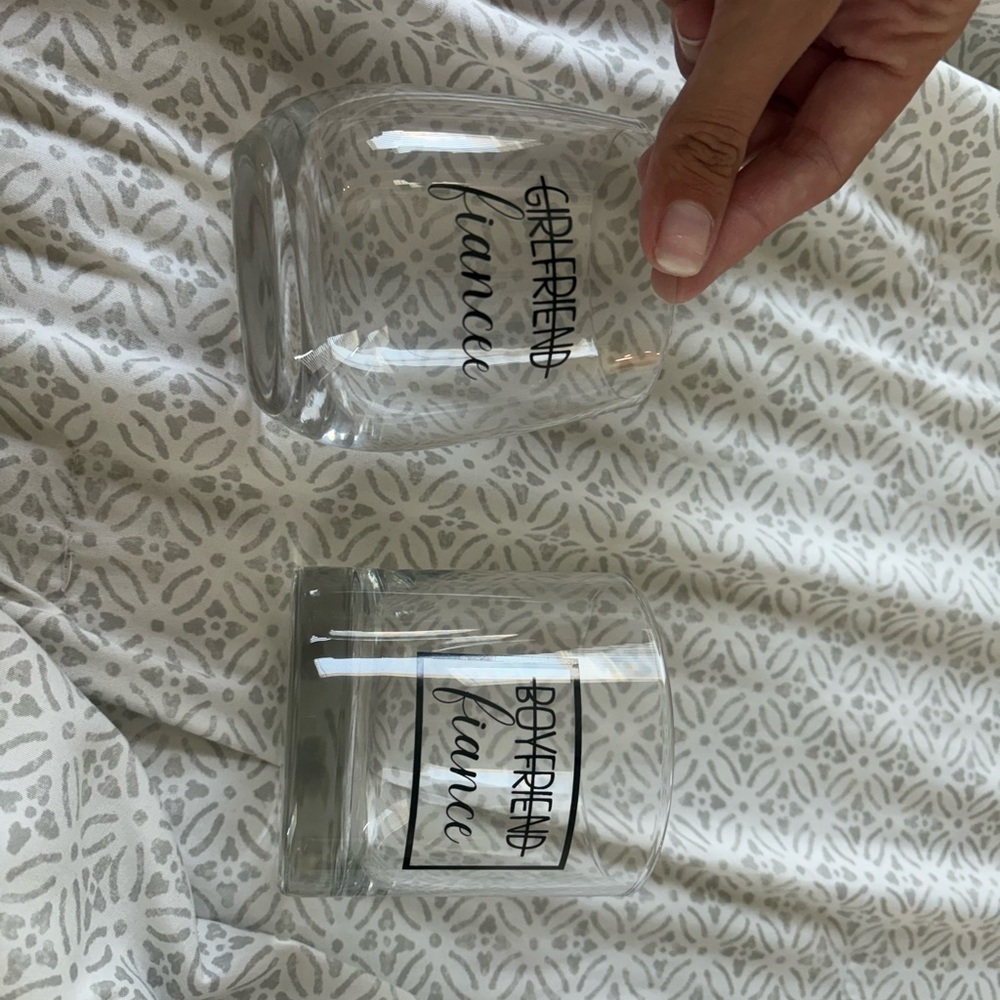 Fiancé Glasses - perfect gift for a newly engaged couple!